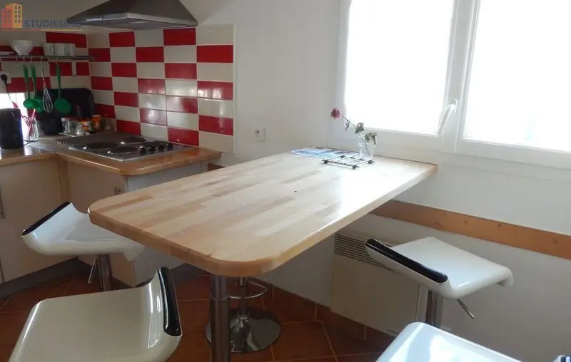 Studio 13m² Quimper 29000 - Meublé, DPE D - Photo 1