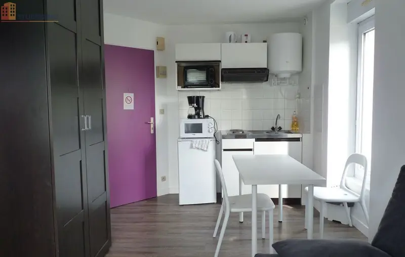Studio meublé 18m² Brest centre - Proche facs, lumineux - Photo 2