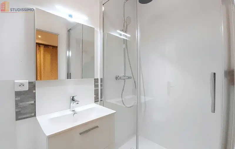 Studio meublé 22m² Brest 29200 - Rénové, vue mer - Photo 2