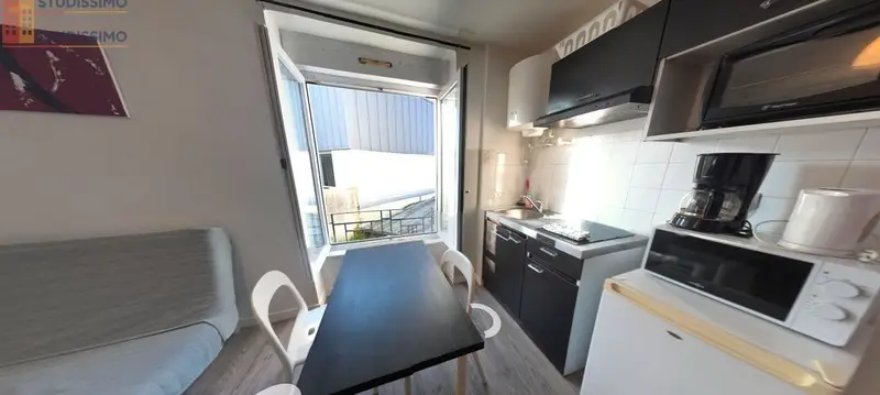 Studio meublé 18m² Brest centre - Proche facs, lumineux - Photo 1
