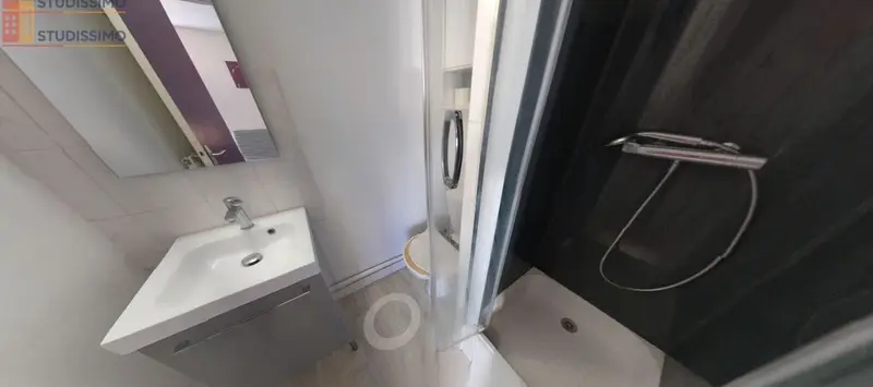 Studio meublé 18m² Brest centre - Proche facs, lumineux - Photo 5
