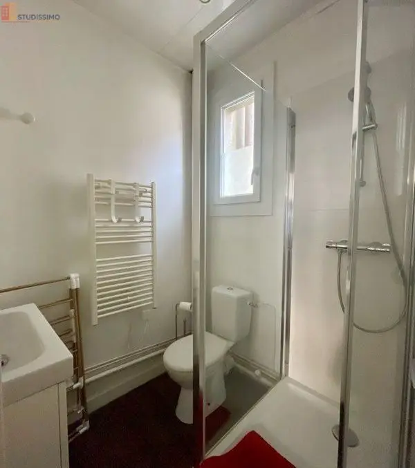 Studio meublé 23m² Brest centre - Lumineux, proche facs - Photo 4
