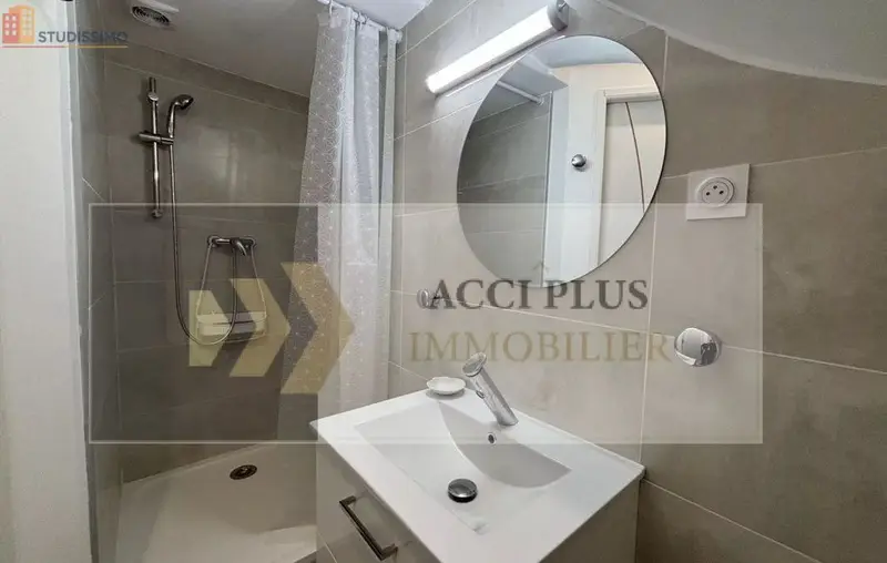 Studio meublé 18m² Nîmes centre - Meublé, DPE C - Photo 2