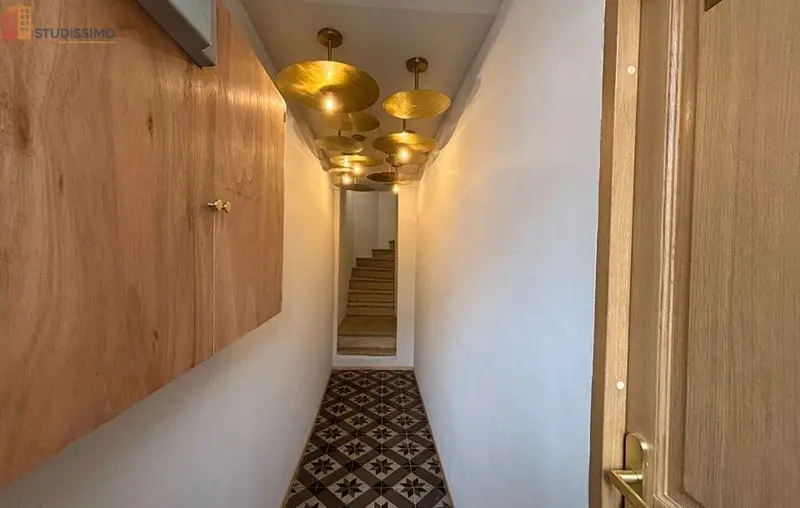 Studio meublé 17m² Nîmes centre - Meublé, 2e étage - Photo 8