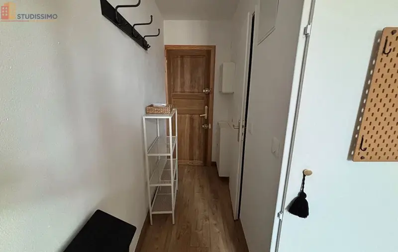 Studio meublé 17m² Nîmes centre - Meublé, 2e étage - Photo 7