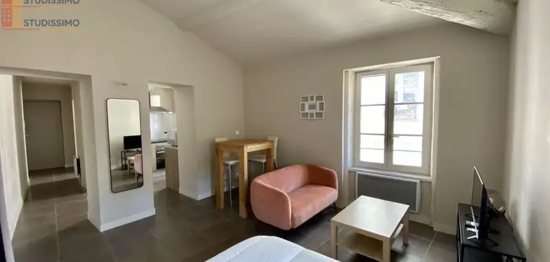 Studio 34m² Nîmes - Étage élevé, DPE C - Photo 2