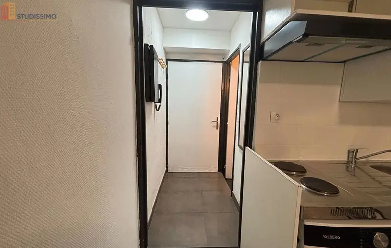 Studio meublé 14m² Nîmes centre - Meublé, DPE C - Photo 5