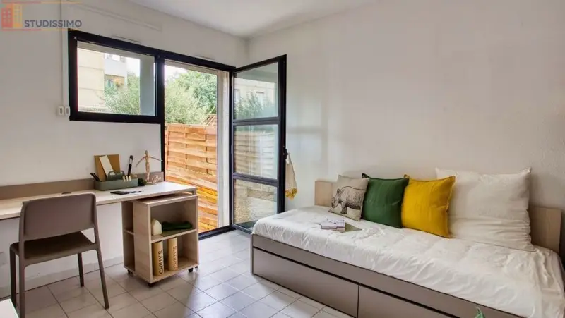 Studio meublé 18m² Nîmes centre - Meublé, courte durée - Photo 7
