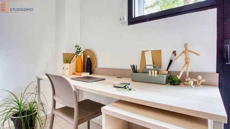 Studio meublé 18m² Nîmes centre - Meublé, courte durée - Photo 1