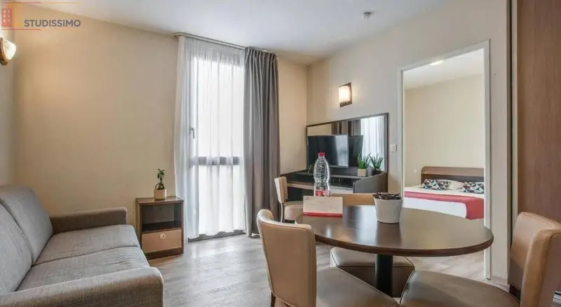 Studio meublé 19m² Nîmes 30900 - Meublé, fonctionnel - Photo 2