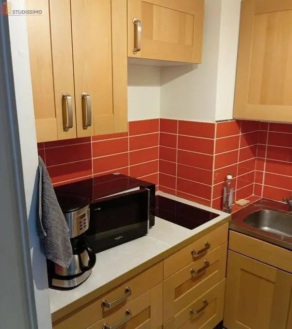 Studio 27m² Nîmes 30900 - Climatisé, parking - Photo 1