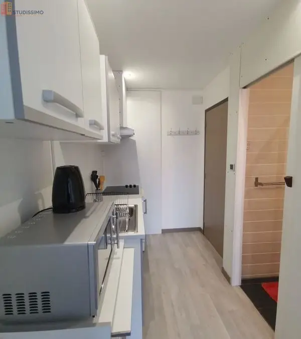 Studio meublé 20m² Nîmes 30900 - Meublé, DPE B - Photo 2