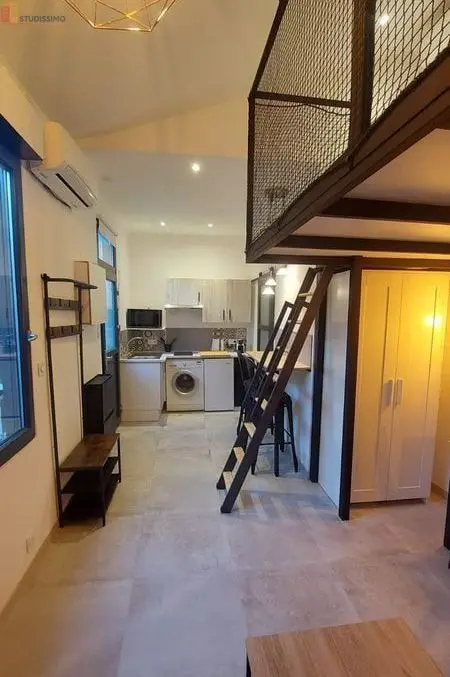 Studio meublé 18m² Nîmes 30900 - Proche administrations - Photo 2