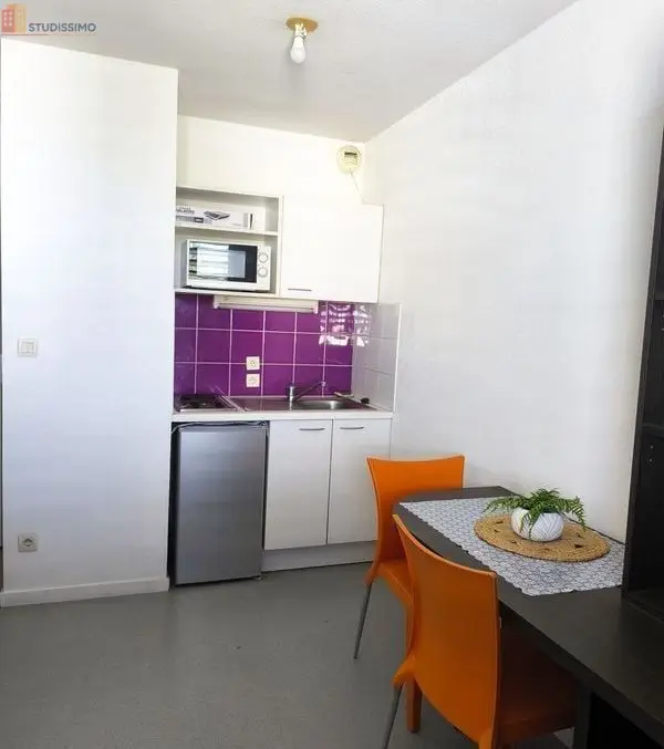 Studio 18m² Nîmes centre - Meublé, DPE C - Photo 2