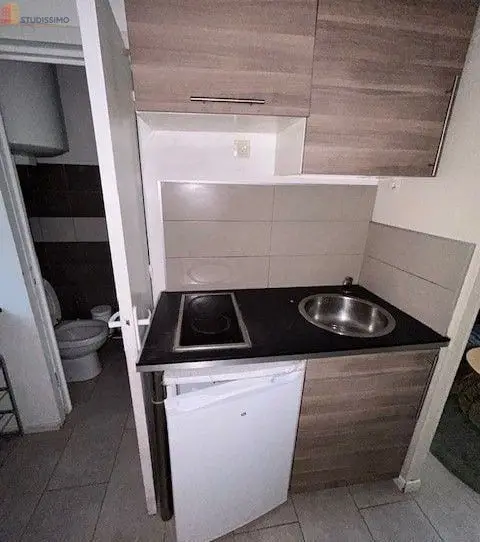 Studio meublé 14m² Nîmes centre - Meublé, quartier Richelieu - Photo 9