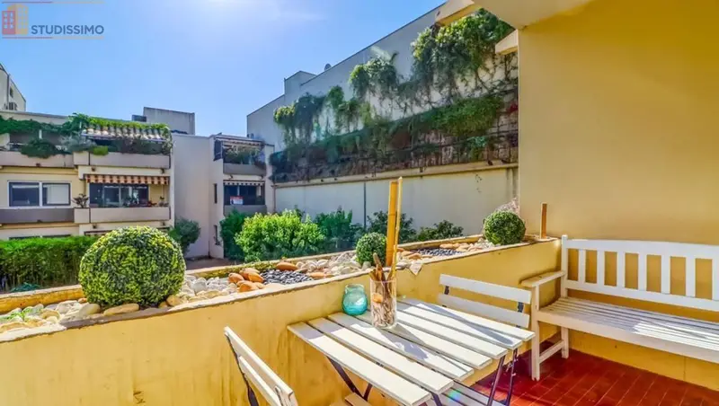 Studio meublé 23m² Nîmes 30900 - Meublé, 1 pièce - Photo 4