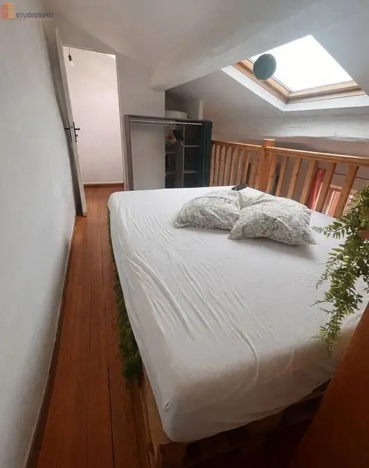 Studio meublé 34m² Nîmes centre - Mezzanine, lumineux - Photo 2