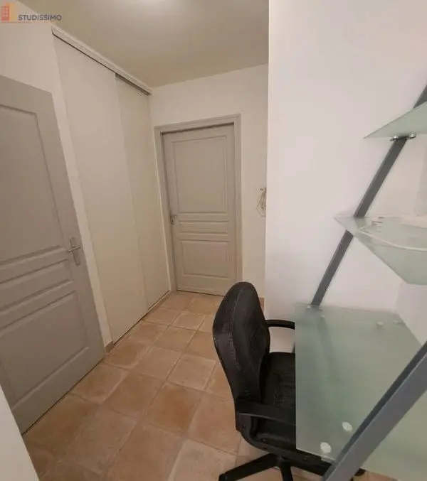 Studio meublé 38m² Villeneuve-lès-Avignon - Meublé, DPE B - Photo 9
