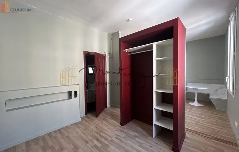 Studio 25m² Nîmes centre - 1er étage, lumineux - Photo 4