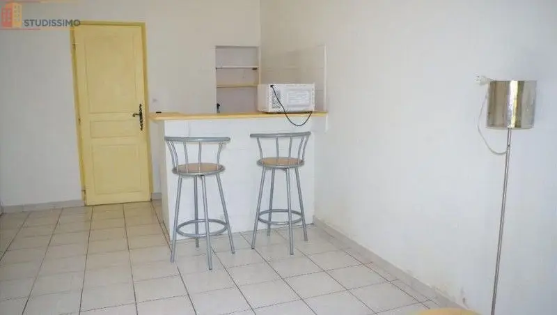 Studio 22m² Nîmes - Sans caractéristique - Photo 3