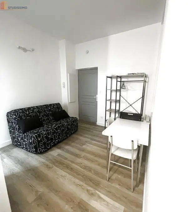 Studio meublé 17m² Nîmes - Meublé, DPE D - Photo 1