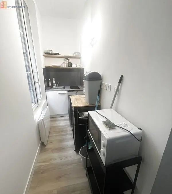 Studio meublé 17m² Nîmes - Meublé, DPE D - Photo 4