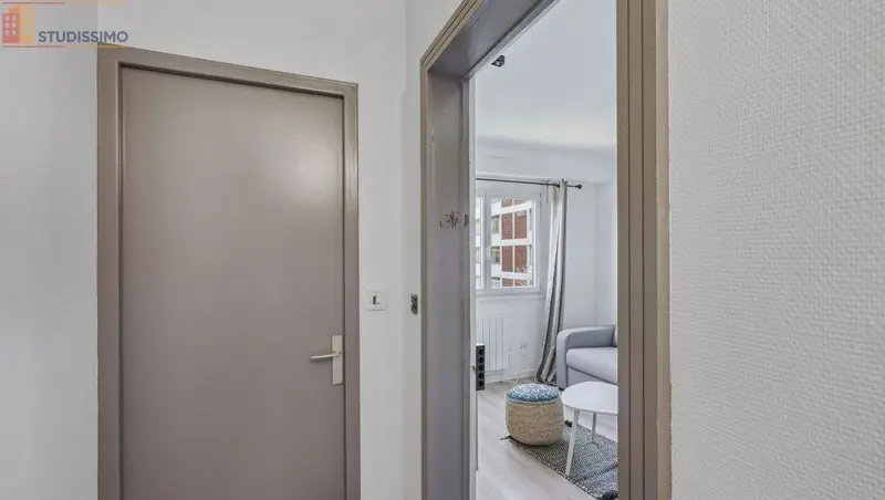 Studio meublé 17m² Nîmes 30900 - Lumineux, 4e étage - Photo 25