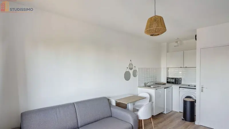 Studio meublé 17m² Nîmes 30900 - Lumineux, 4e étage - Photo 23