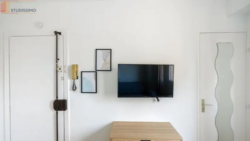 Studio meublé 17m² Nîmes 30900 - Lumineux, 4e étage - Photo 20