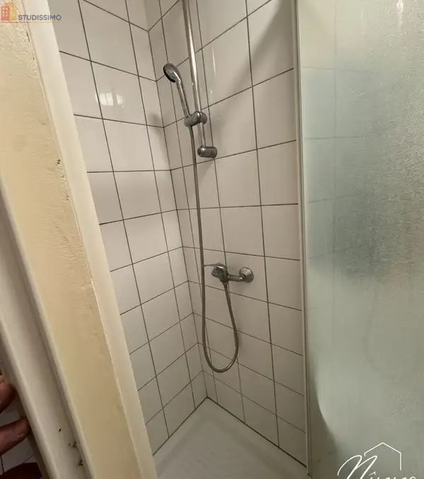 Studio 9m² Nîmes 30900 - Meublé, DPE D - Photo 2