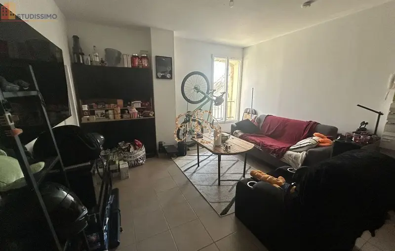 Studio 37m² Saint-Gilles 30800 - Lumineux, DPE B - Photo 11