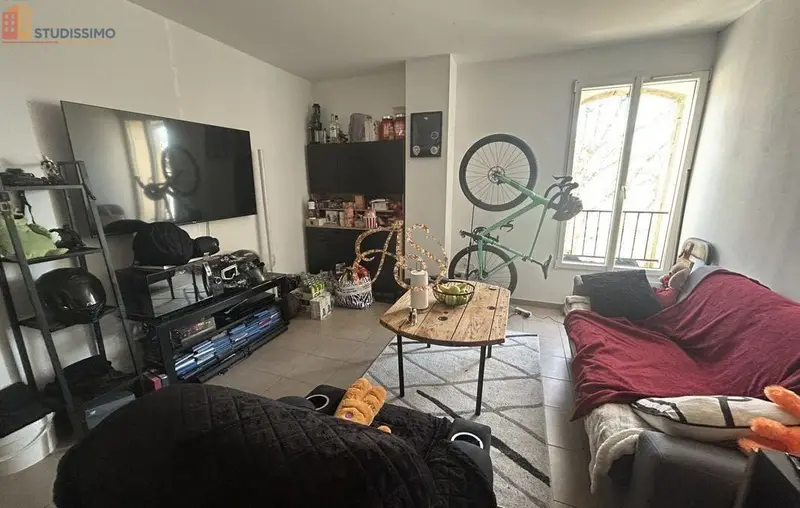 Studio 37m² Saint-Gilles 30800 - Lumineux, DPE B - Photo 9