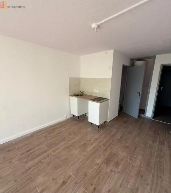 Studio 23m² Nîmes - 1 pièce - Photo 10