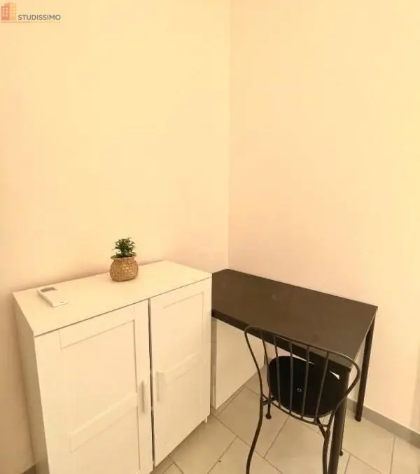 Studio meublé 11m² Nîmes 30900 - Meublé, DPE A - Photo 4