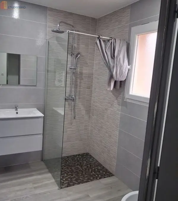 Studio 40m² Saint-Martin-de-Valgalgues - Garage - Photo 2