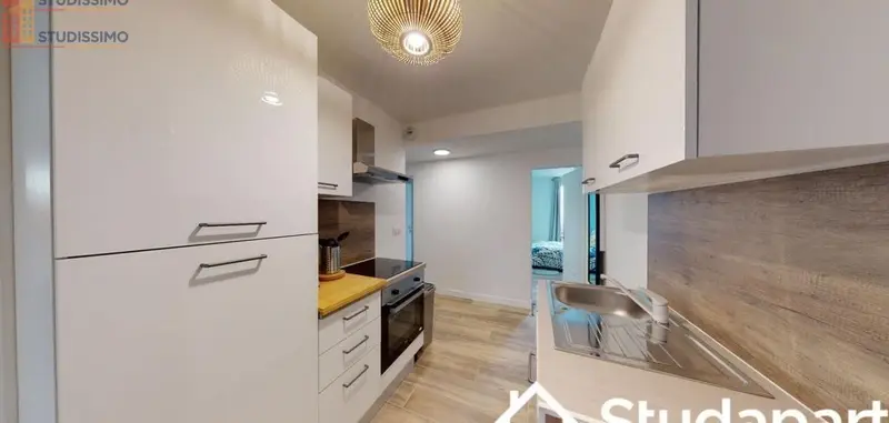 Studio meublé 10m² Nîmes centre - Meublé, DPE C - Photo 3