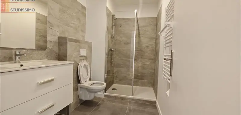 Studio 30m² Nîmes - lumineux - Photo 9