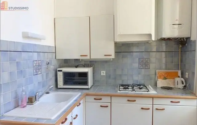 Studio meublé 38m² Nîmes - Meublé, DPE D - Photo 6