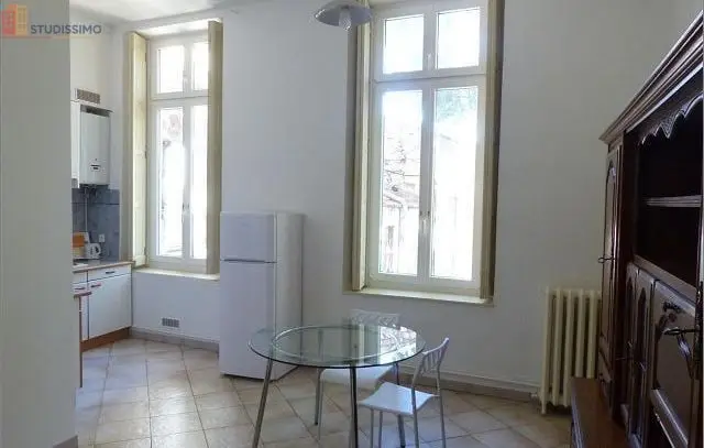 Studio meublé 38m² Nîmes - Meublé, DPE D - Photo 5
