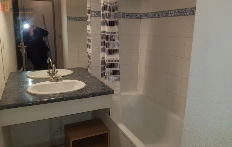 Studio meublé 22m² Nîmes centre - Proche Gambetta - Photo 1