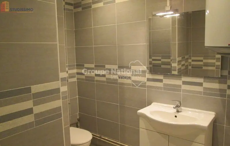 Studio 31m² Nîmes centre - Lumineux, bon état - Photo 2