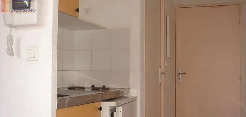 Studio meublé 24m² Nîmes - Parking, résidence sécurisée - Photo 2