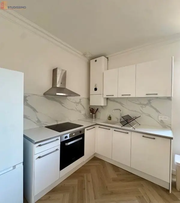 Studio 47m² Nîmes - lumineux, proche centre-ville - Photo 4