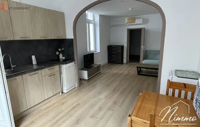 Studio meublé 35m² Nîmes 30900 - Meublé, DPE D - Photo 8