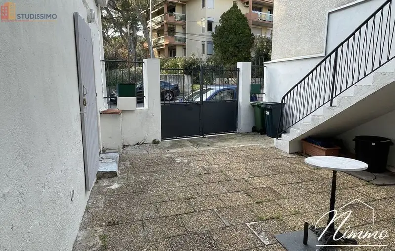 Studio meublé 35m² Nîmes 30900 - Meublé, DPE D - Photo 6