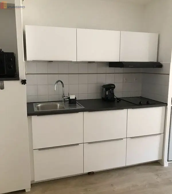 Studio meublé 26m² Nîmes centre-ville - Calme, lumineux - Photo 4