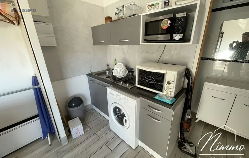 Studio meublé 22m² Nîmes centre - Meublé, 2e étage - Photo 6