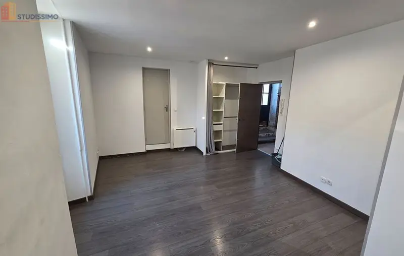 Studio 24m² Nîmes centre - Calme, lumineux - Photo 3