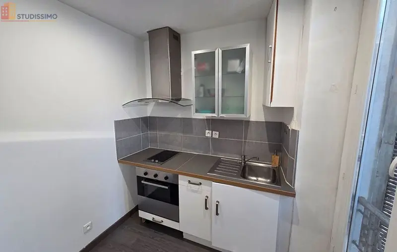 Studio 24m² Nîmes centre - Calme, lumineux - Photo 1