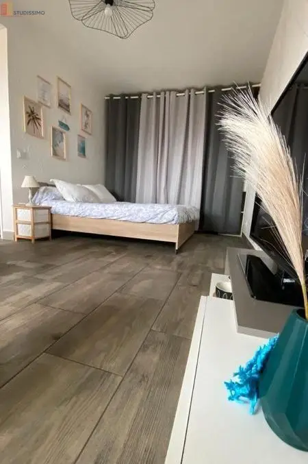 Studio meublé 30m² Nîmes 30000 - Meublé, 3e étage - Photo 2